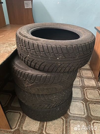 Kumho I'Zen RV Stud KC16 225/60 R17