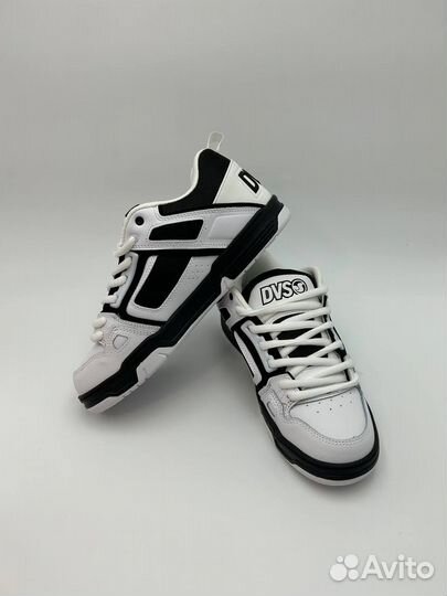 Кроссовки DVS