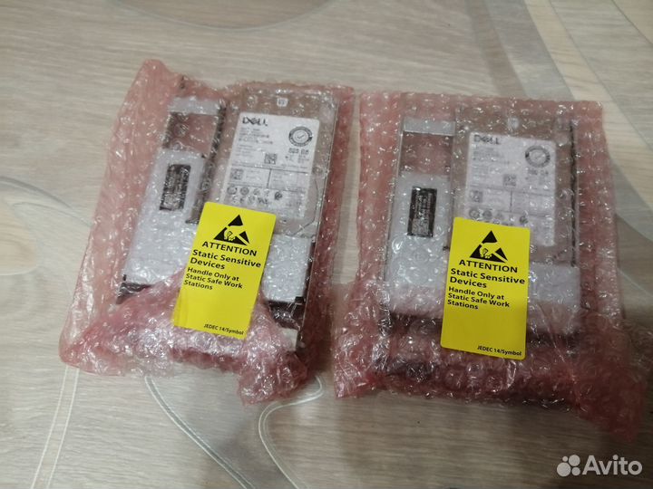 Серверный жесткий диск dell exos 15E900 (новый)