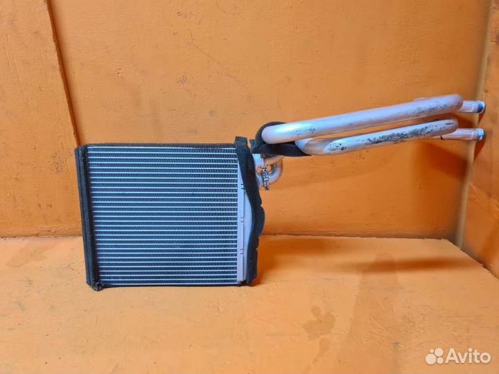 Радиатор отопителя салона Volvo Xc60 2010