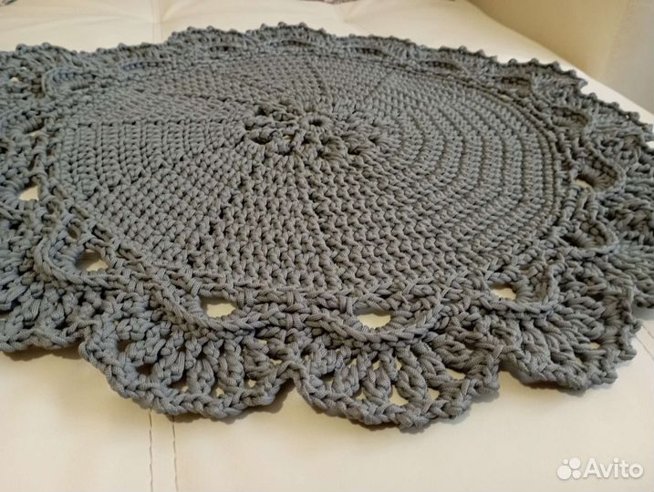 Ковёр из полиэфирного шнура ручной работы