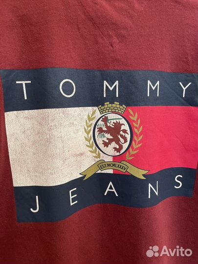 Футболка Tommy Jeans