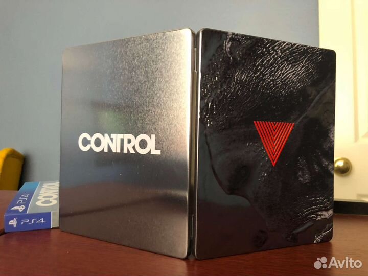 Control PS4 (Steelbook Edition)