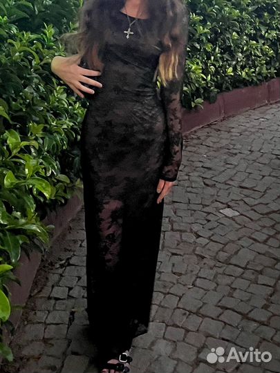 Кружевное платье гипюр