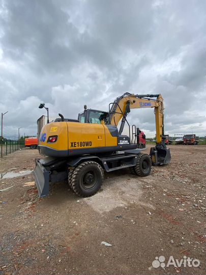 Колёсный экскаватор XCMG XE180WD, 2023