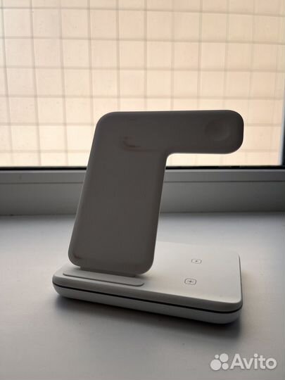 Беспроводная зарядка для iPhone