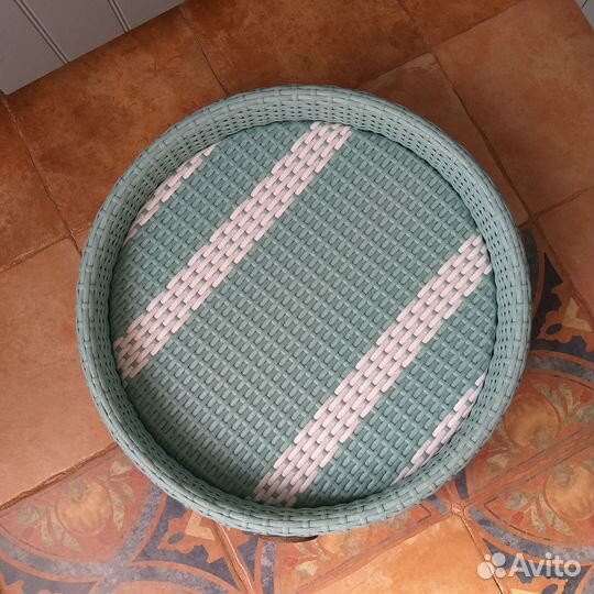 Плавающий поднос
