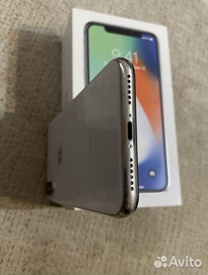 iPhone X, 256 ГБ