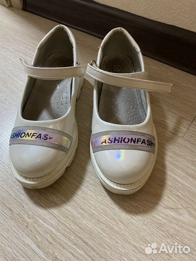 Туфли для девочки 28