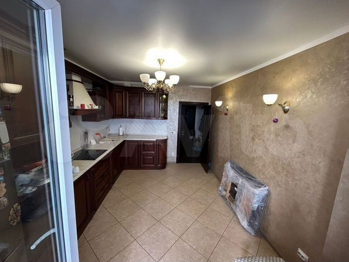 3-к. квартира, 95,2 м², 16/17 эт.