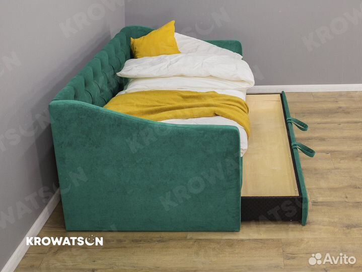 Кровать детская с мягкими спинками