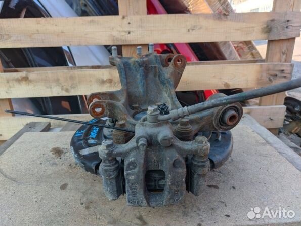 Кулак задний Цапфа Kia Sportage 4 QL