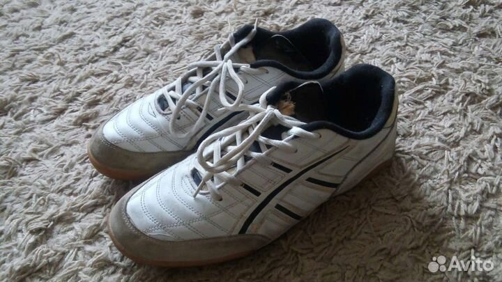 Бутсы футзалки 45 р