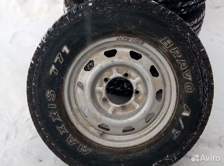 Комплект колес на УАЗ