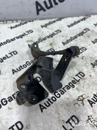 Датчик положения кузова Land Rover Range Rover