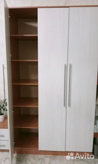 Шкаф для одежды бу