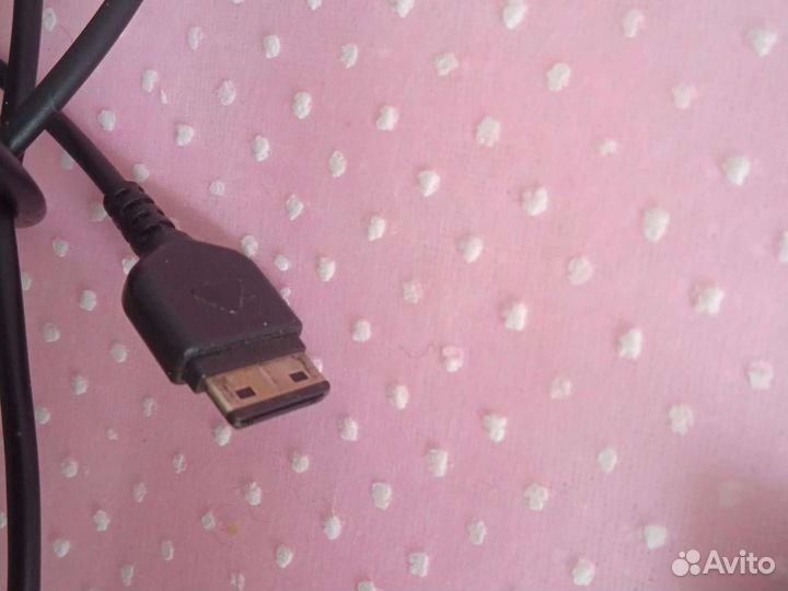 Зарядные устройства, наушники