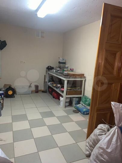 Дом 386 м² на участке 11 сот.