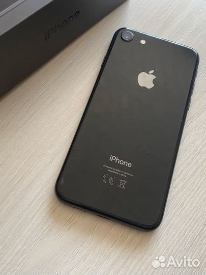 iPhone 8, 64 ГБ