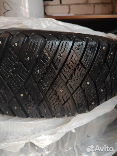 Goodyear Ultragrip Ice Arctic 215/65 R16 98