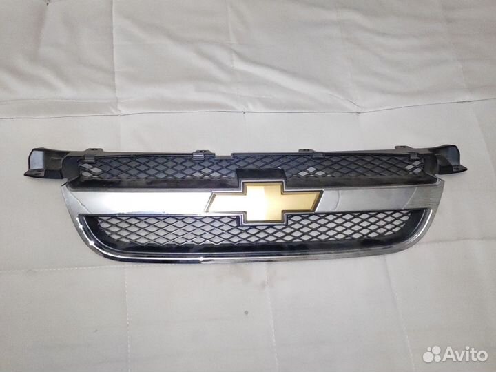 Решетка радиатора chevrolet aveo т250