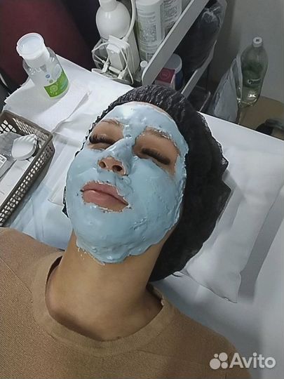 Чистка лица, наращивание ресниц