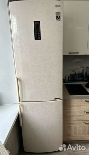 Холодильник LG на запчасти