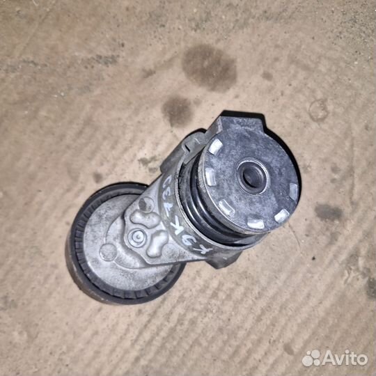 Натяжной ролик k9k 732 q.5