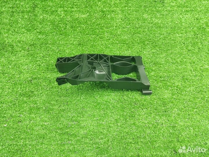 Крепление фары левое Audi A6 C7 VAG