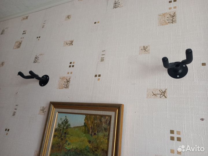 Держатель для гитары настенный