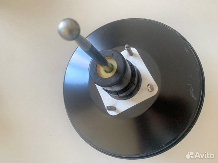 Вакуумный усилитель тормозов Volkswagen Polo