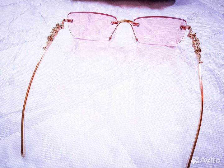 Очень красивые очки с чехлом