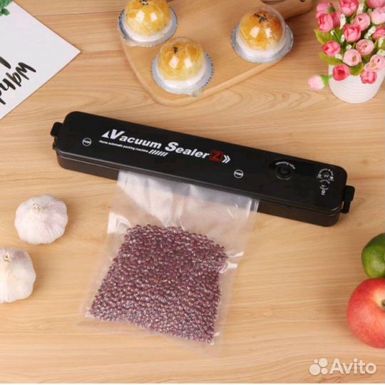 Вакуумный упаковщик +пакеты для ваккуматора