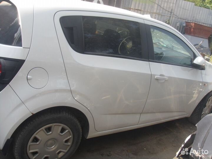 Авео Т300 кусками болтами частями