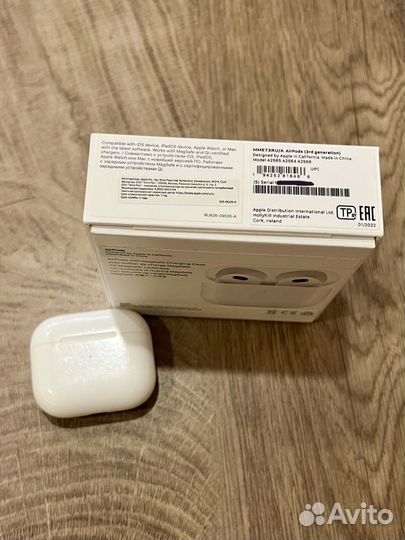 Наушники Apple AirPods (3rd generation)