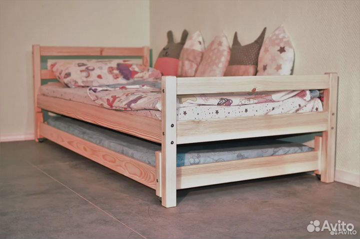 Детская односпальная кровать из массива сосны