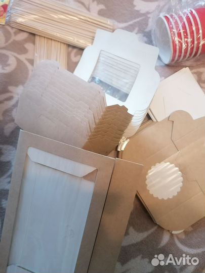 Крафт коробки с окошком