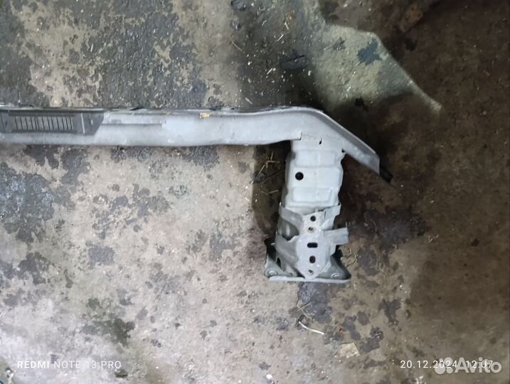 Усилитель переднего бампера focus 3