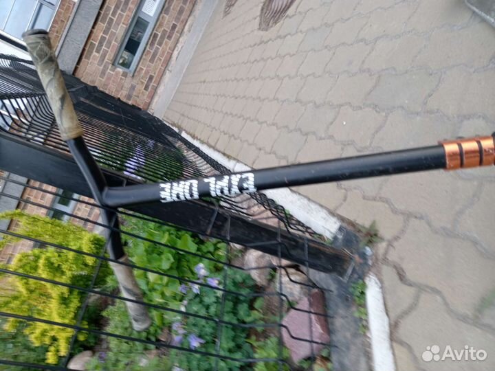 Трюковой самокат