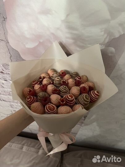 Букет из клубники в шоколаде