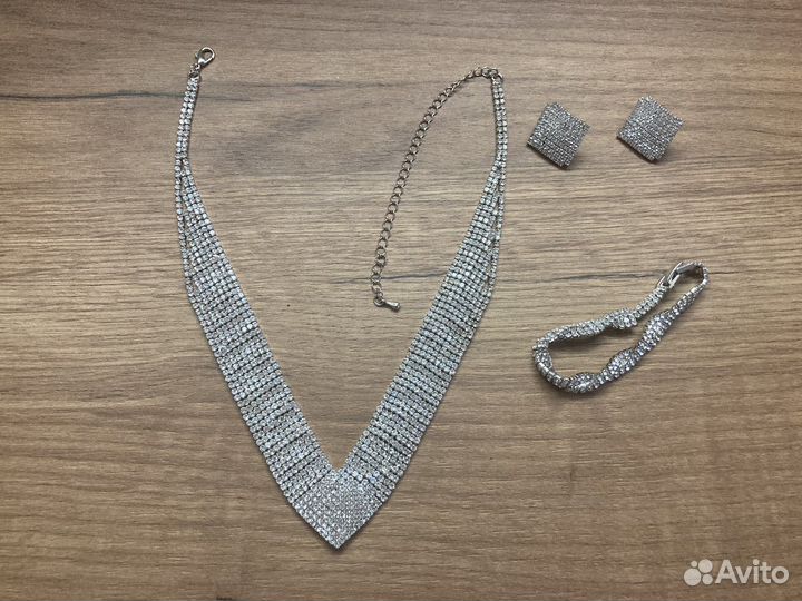 Ожерелье,серьги,браслет