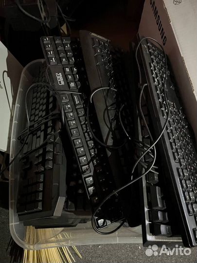 Клавиатура мышь и наушники