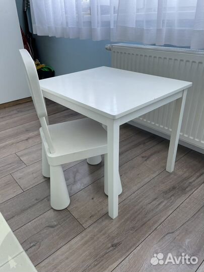 Комплект стул и стол для малышей IKEA