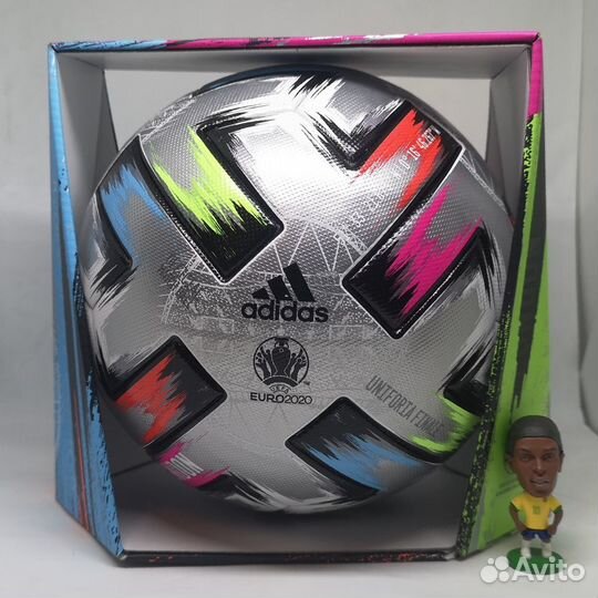 Футбольный мяч Uniforia London Лондон FS5078