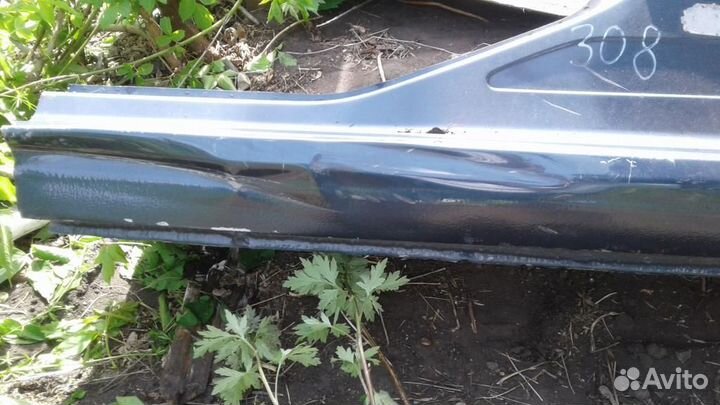 Порог со стойкой левый pegeout 308 2007