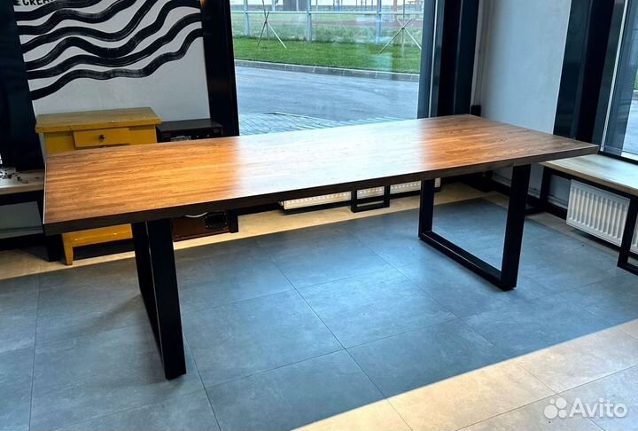 Столы. Мебель для ресторанов