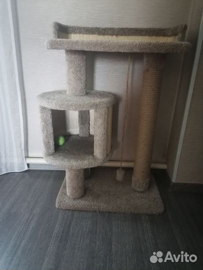 Домик для кошки с когтеточкой бу