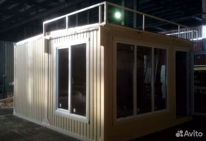 Кафе на базе двух состыкованных блок-контейнеров