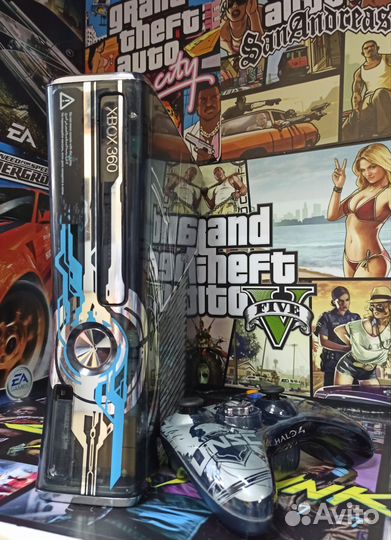 Xbox 360 Slim 500gb halo Limited Edition