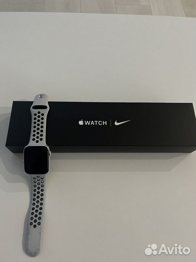 Часы apple watch 6 44 mm nike